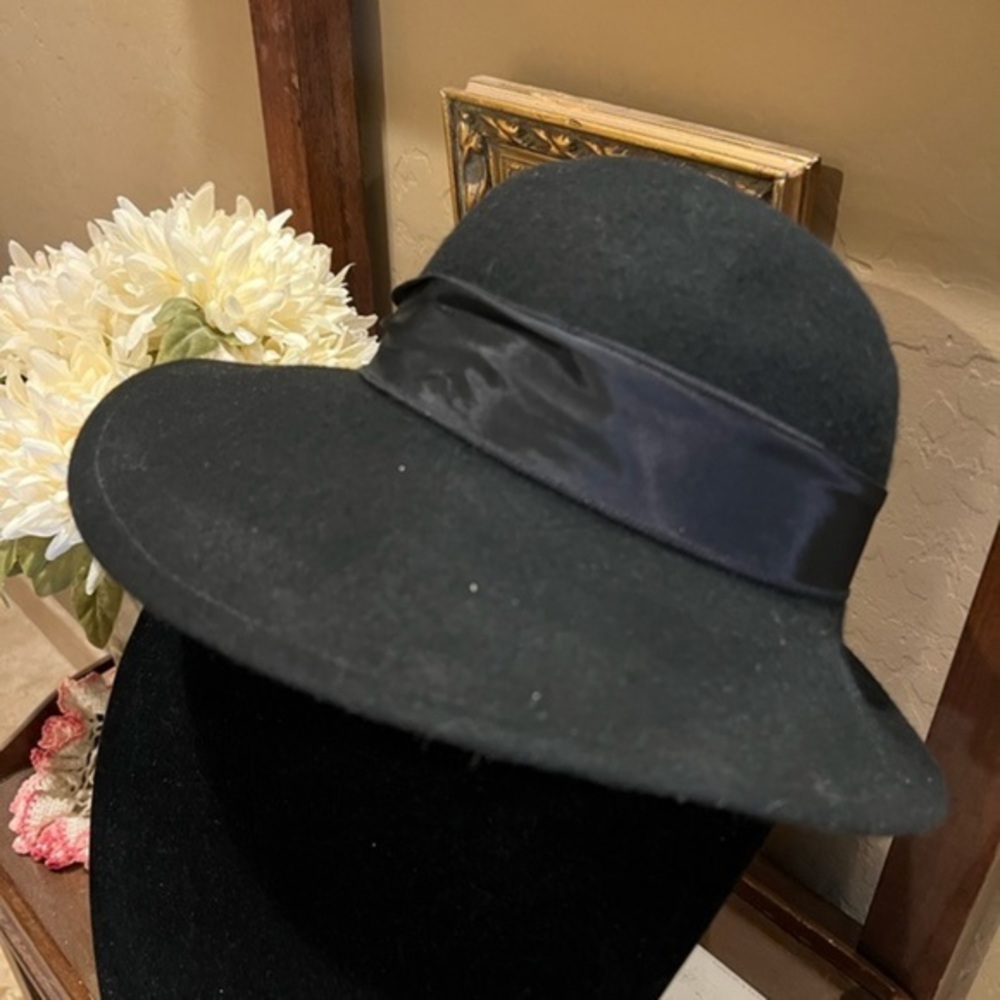 Doeskin Hat Black Wool Felt Hat Vintage Made in USA Geo Bellman